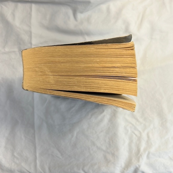 Dan Abnett The founding book. - Picture 5 of 7